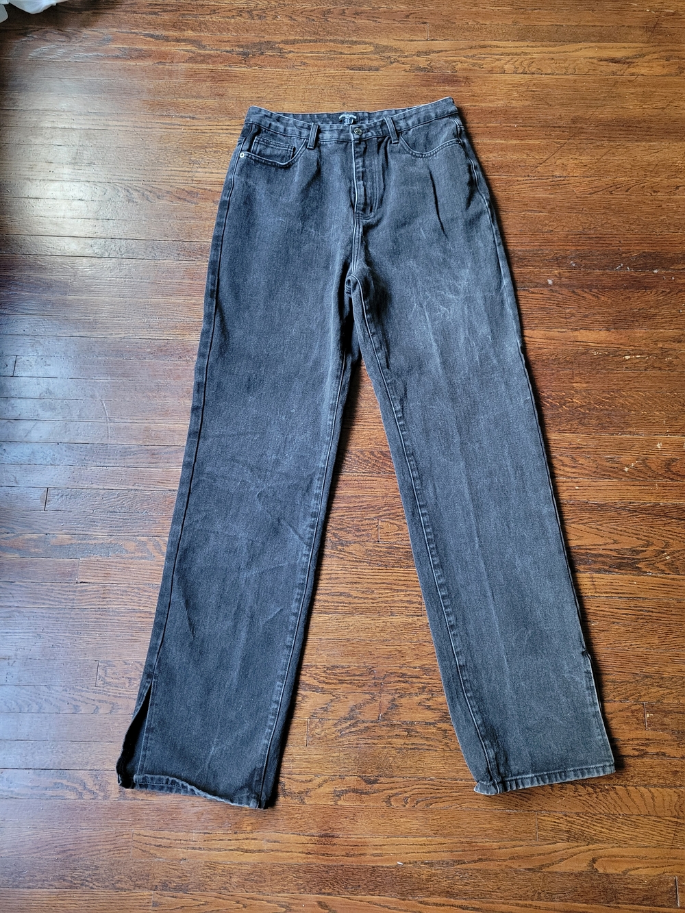 Pretty Little Thing Tall Straight Womens' size 10 Black Faded Wash Denim Jeans